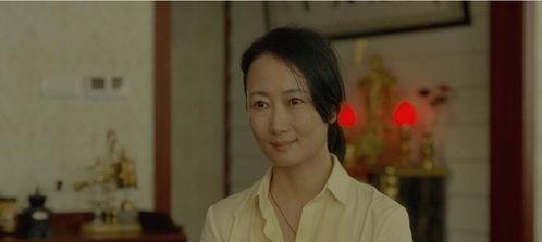 为了吃瓜她进入娱乐圈,她勇敢踏入娱乐圈，开启璀璨星途